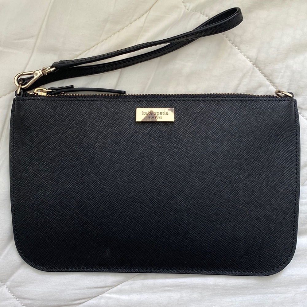 Black Kate Spade Wristlet
